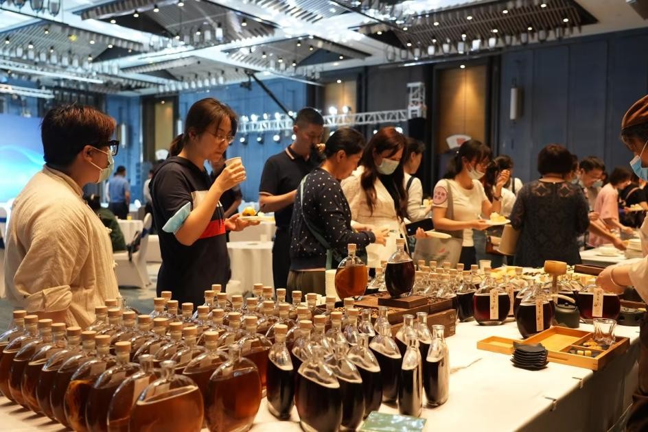 百草间药食同源:江南大学团队打造的健康食品新时代